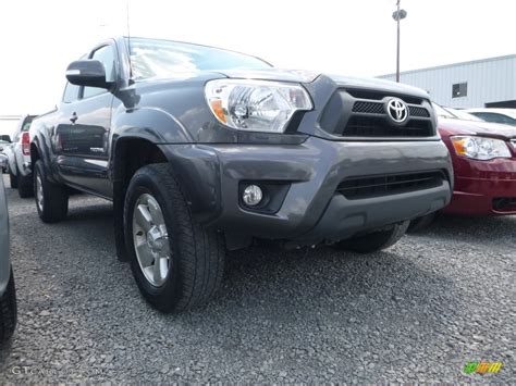 2015 Magnetic Gray Metallic Toyota Tacoma V6 Access Cab 4x4 121687301