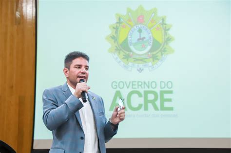 Governador do Acre membros do Poder Judiciário e bancada federal