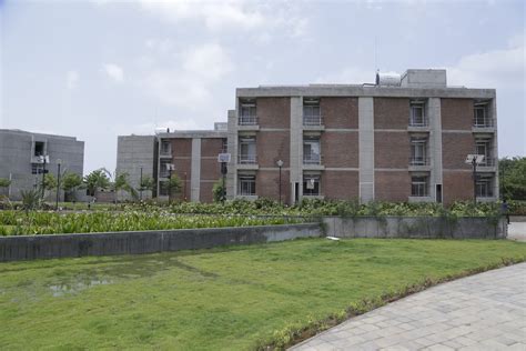 Gujarat Forensic Science Universitycampus At Gandhinagar Ccel