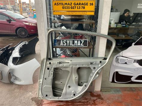 RENAULT MEGANE 2 HB SAĞ ARKA KAPI ORJİNAL Çıkma Yedek Parça Fiyatları