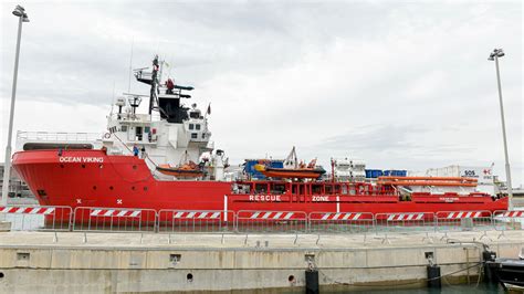 Nuovo Sbarco A Ravenna Della Nave Umanitaria A Bordo Migranti