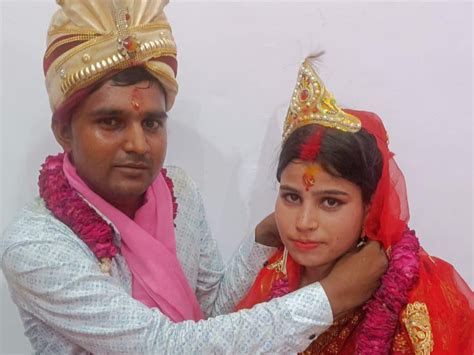 2 Girls In Bareilly Converted From Muslim To Hindu बरेली में 2 लड़कियां मुस्लिम से हिंदू बनी