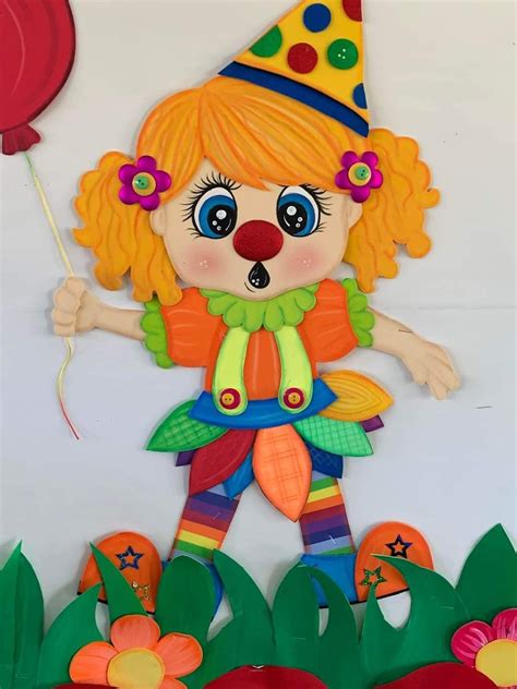 Pin By Angie Lerref On Payasitos Carnival Crafts Clown Crafts