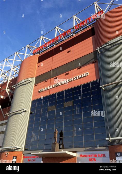 Estatua de Sir Alex Ferguson manager icónica del Manchester United