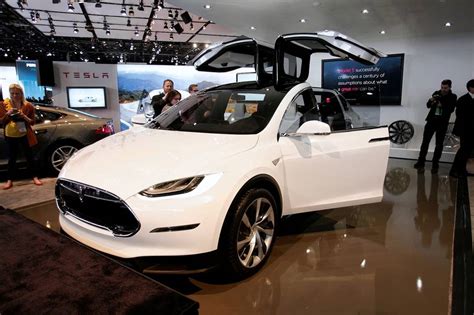 Tesla Prepares to Launch Electric SUV - WSJ