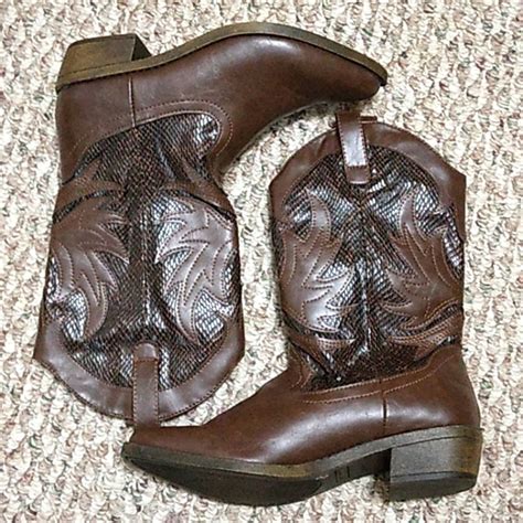 Rampage Shoes Nwot Rampage Faux Leathersnake Skin Boots Poshmark