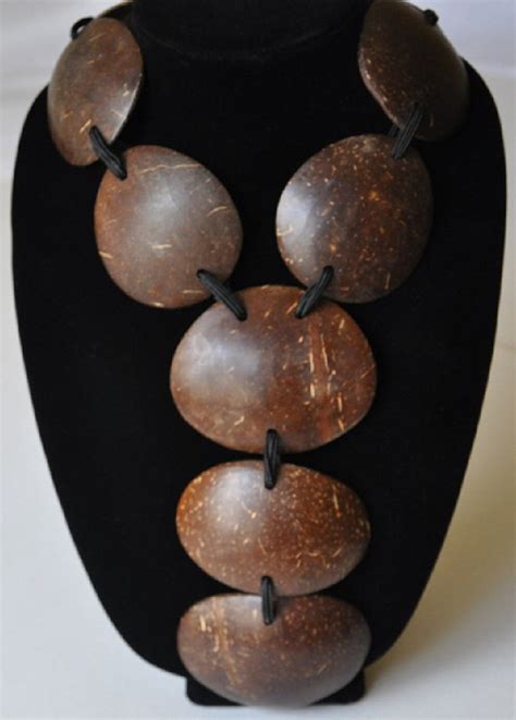 Handmade Coconut Shell Necklace Gem