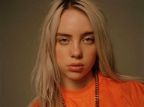 Billie Eilish Debuts with Album ‘don’t smile at me’ and She Means it