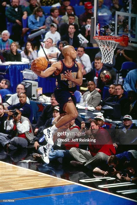 Darvin Ham of the Denver Nuggets soars for a dunk during the 1997... News Photo - Getty Images