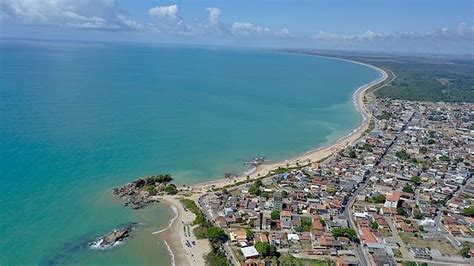 Itapemirim proíbe entrada de ônibus e vans de turistas no município