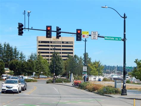 Traffic Lights | PNW Lighting & Traffic Solutions