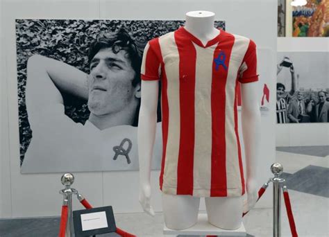 Mostra Un Ragazzo D Oro Paolo Rossi 5 Dago Fotogallery