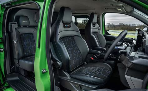 Ford presentó un nuevo utilitario con diseño y prestaciones de un auto