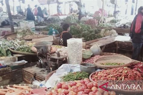 Harga Cabai Rawit Merah Di Sukabumi Melambung Capai Rp80 Ribu Per Kg