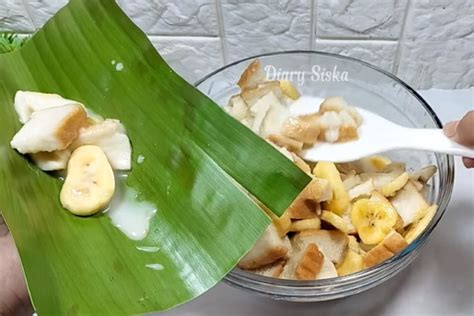 Pisang Dan Santan Dicampur Roti Tawar Jadi Cemilan Enak Dan Nagih