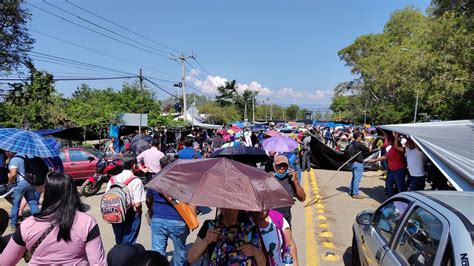 Cancelan Vuelos En Aeropuerto De Oaxaca Por Bloqueo De La Secci N