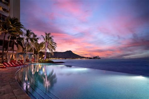 10 Best Websites for Hawaii Vacation Packages & Deals [2024]