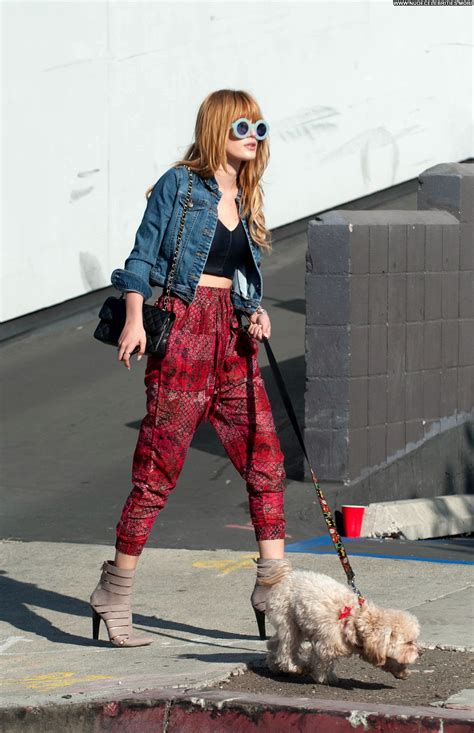 Bella Thorne Straight Babe Posing Hot Celebrity High