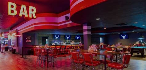 Bowling Sports Bar Party Venue And More Bowlero Rancho Cucamonga