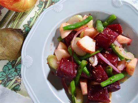 Roasted Beetroot And Apple Salad Living My Nature