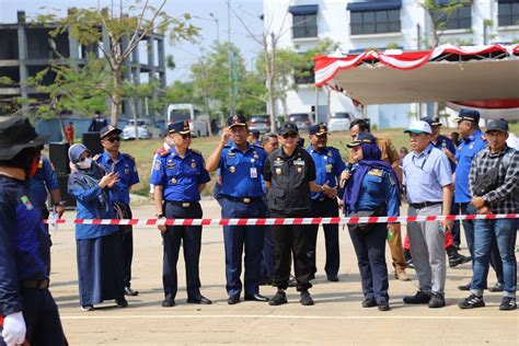 Pemkab Bekasi Gelar Lomba 1st Bekasi Fire Fighter 38 Peserta Adu