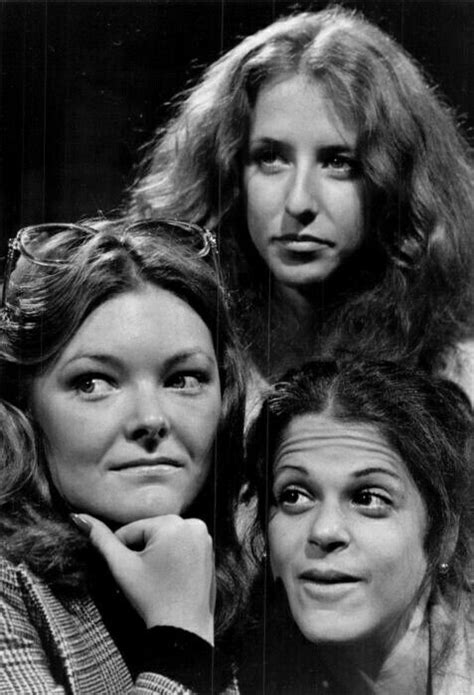 The original ladies of SNL - Larraine Newman, Jane Curtin & Gilda Radner - 1975 | Laraine newman ...