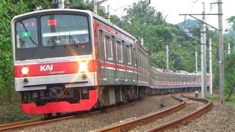 Kompilasi KRL Commuter Line Menikung Tajam Di Petak Stasiun