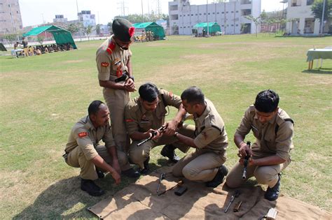 Weapon training – India NCC