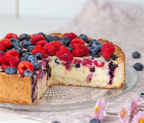 Tarta De Ricota Con ArÁndanos Y Frambuesas