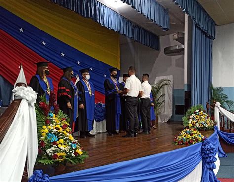 Ministro Ing Hip Lito Abreu Preside Acto De Graduaci N De Nuevos