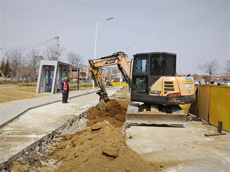 乳山市政府 一线动态 大抓经济 大抓基层 大抓落实 市城投集团：畅通城市“血脉” 便捷市民出行