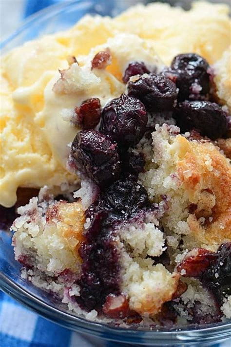 Easy Homemade Blueberry Cobbler Recipe