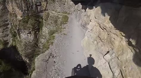 Video The World S Most Dangerous Trail MTB MAG