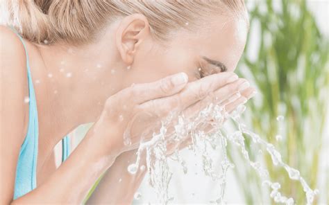 How To Hydrate Your Skin Naturally And Why You Should Nefertem