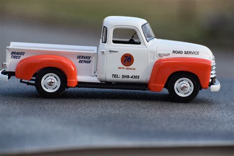 1950 Chevy Pick Up Plastic Model Truck Kit 125 Scale 1076 12