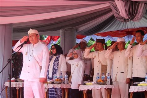 Pakaian Adat Baduy Meriahkan Upacara Hari Jadi Ke 195 Kabupaten Lebak