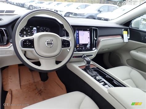 Charcoal Interior 2021 Volvo S60 T6 AWD Momentum Photo #140044783 ...