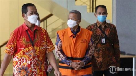 Hakim Agung Resmi Pakai Rompi KPK Terima Suap Dari Banyak Perkara