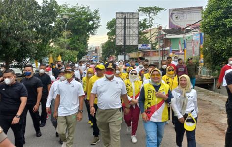 Arinal Djunaidi Dan Ketua Iipg Lepas Jalan Sehat Ampg Lampung Warta