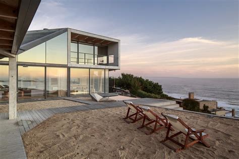 ArchShowcase - Beach House in Chile by Schmidt Architects