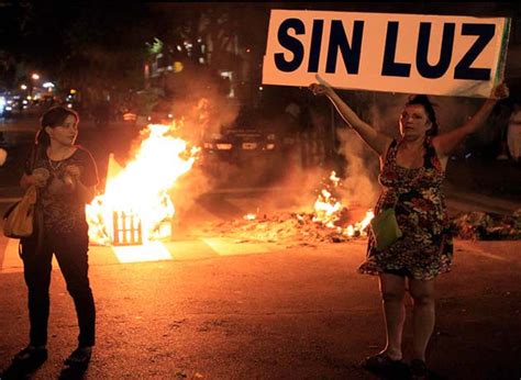 Sigue El Calor Agobiante Y Se Multiplican Los Cortes De Luz Y Agua En