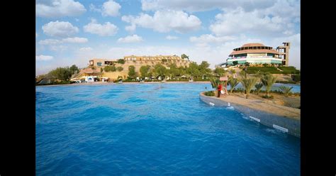 Dreamworld Resort Hotel And Golf Course In Karachi Pakistan From 101