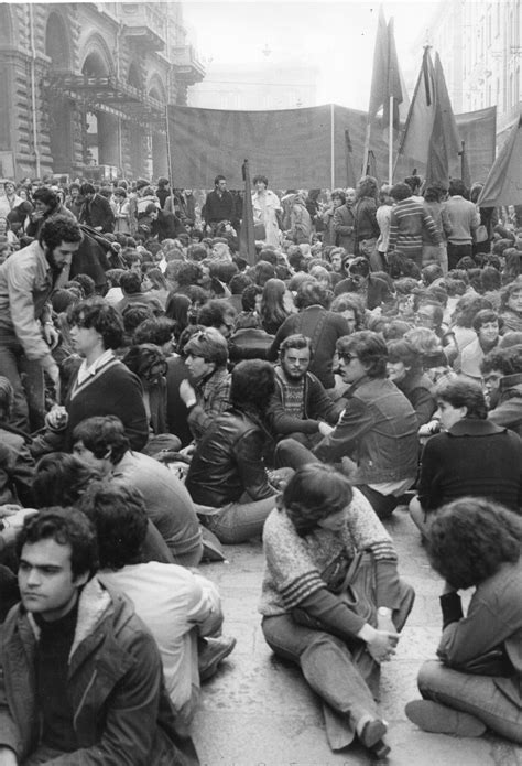 Foto Di Manifestazioni A Bologna 1977 Dal Fondo Archivistico Andrea