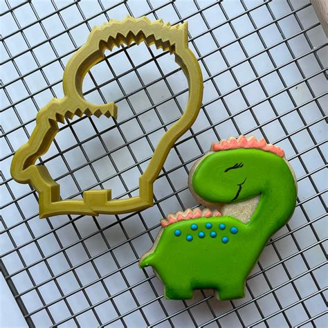 Stl Cortador De Galletas De Dinosaurio Adorable De Pulgadas De Alto Y