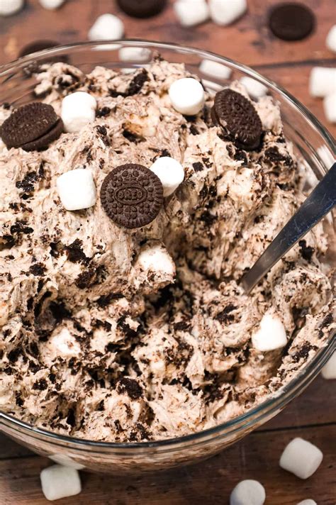 Oreo Fluff Is An Easy No Bake Dessert Recipe Made With Cream Cheese