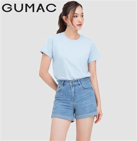 Hướng dẫn mix match Áo phông xanh phối với quần gì Đạt được hiệu quả