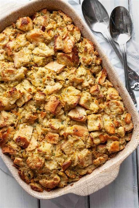 The Best Traditional Thanksgiving Classic Stuffing Recipe Foodtasia