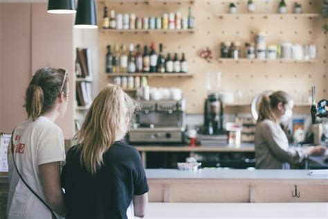 News Vigevano Da Oggi Pranzi E Cene Anche Al Chiuso Nei Ristoranti