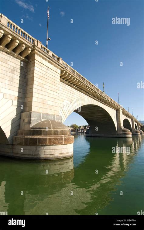 London Bridge Lake Havasu City Arizona Usa Stock Photo Alamy