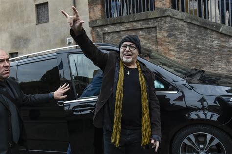 Vasco Rossi In Tour Negli Stadi Di Milano E Bari A Giugno 2024 Lettera43